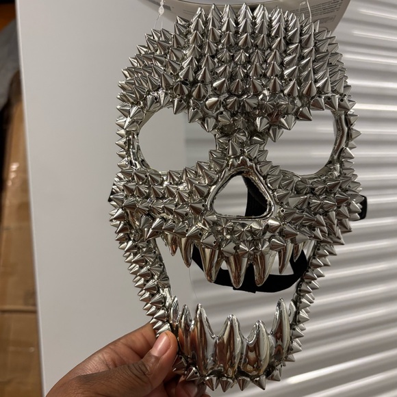 Spirit Halloween Other - Silver Spike Skull Face Mask Party City Halloween Cosplay